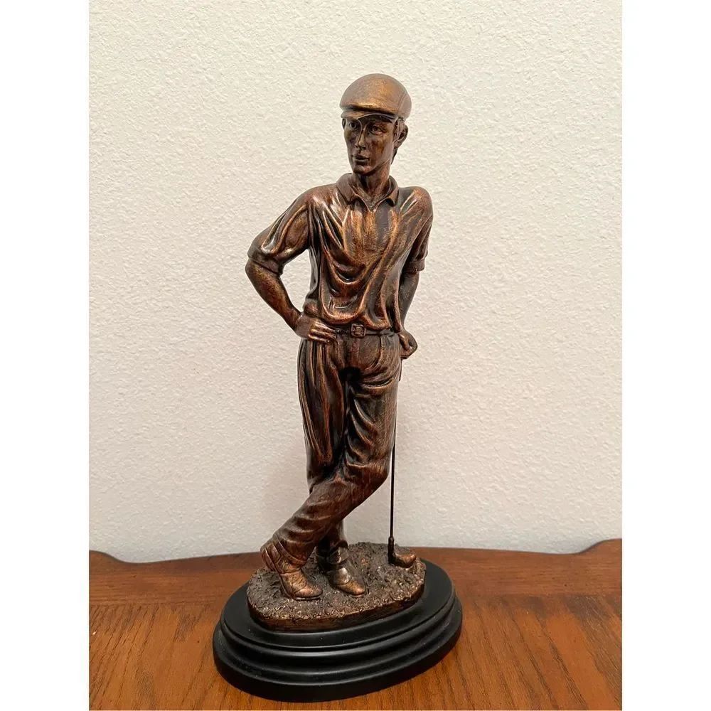 Vintage Waiting Golfer Award